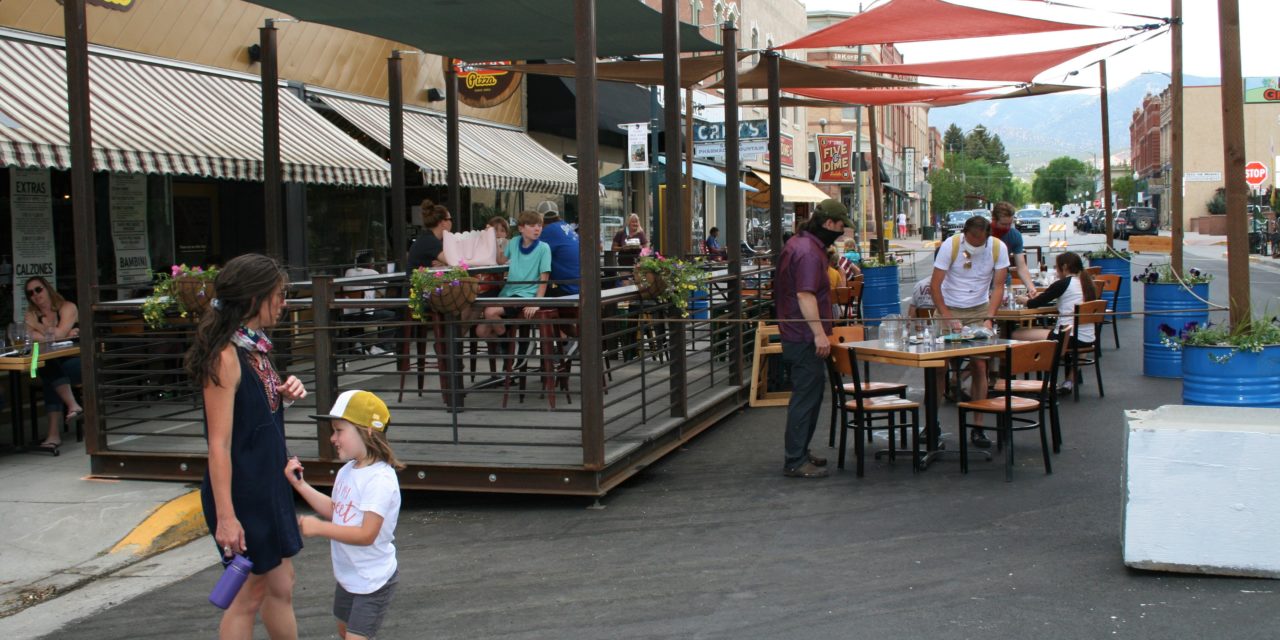 F St Traffic Closure Encourages Pedestrian Strolling, Downtown Business